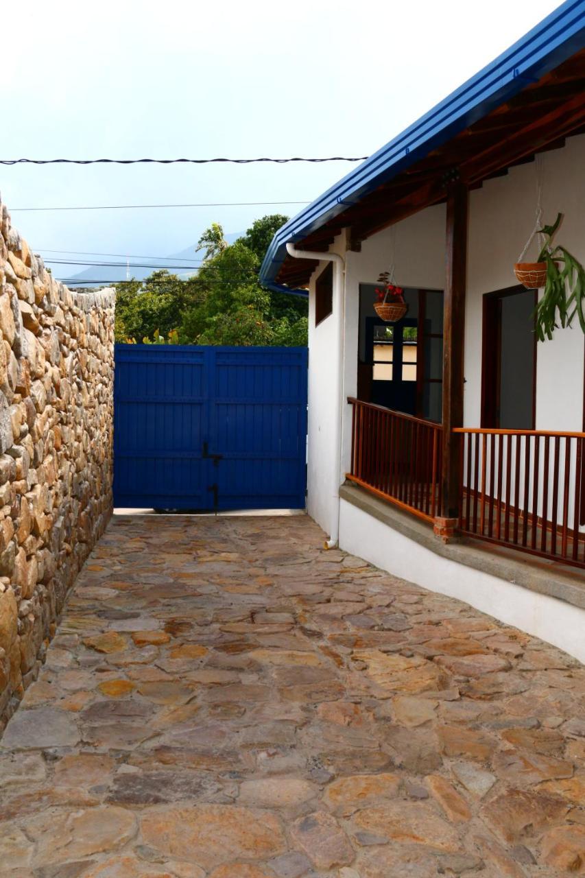 Hotel Casa Rayma Contratacion Exterior foto